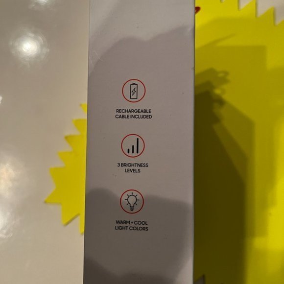 Selfie light by Sharper Image Selfie Light – “Shine Together” (accessory /new) - Picture 9 of 13